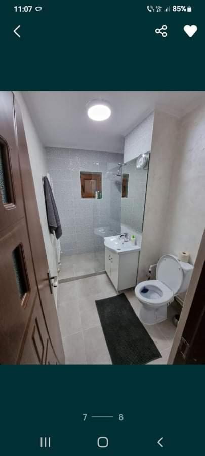 Appartement Apartament Gallamar à Bîrlad Extérieur photo